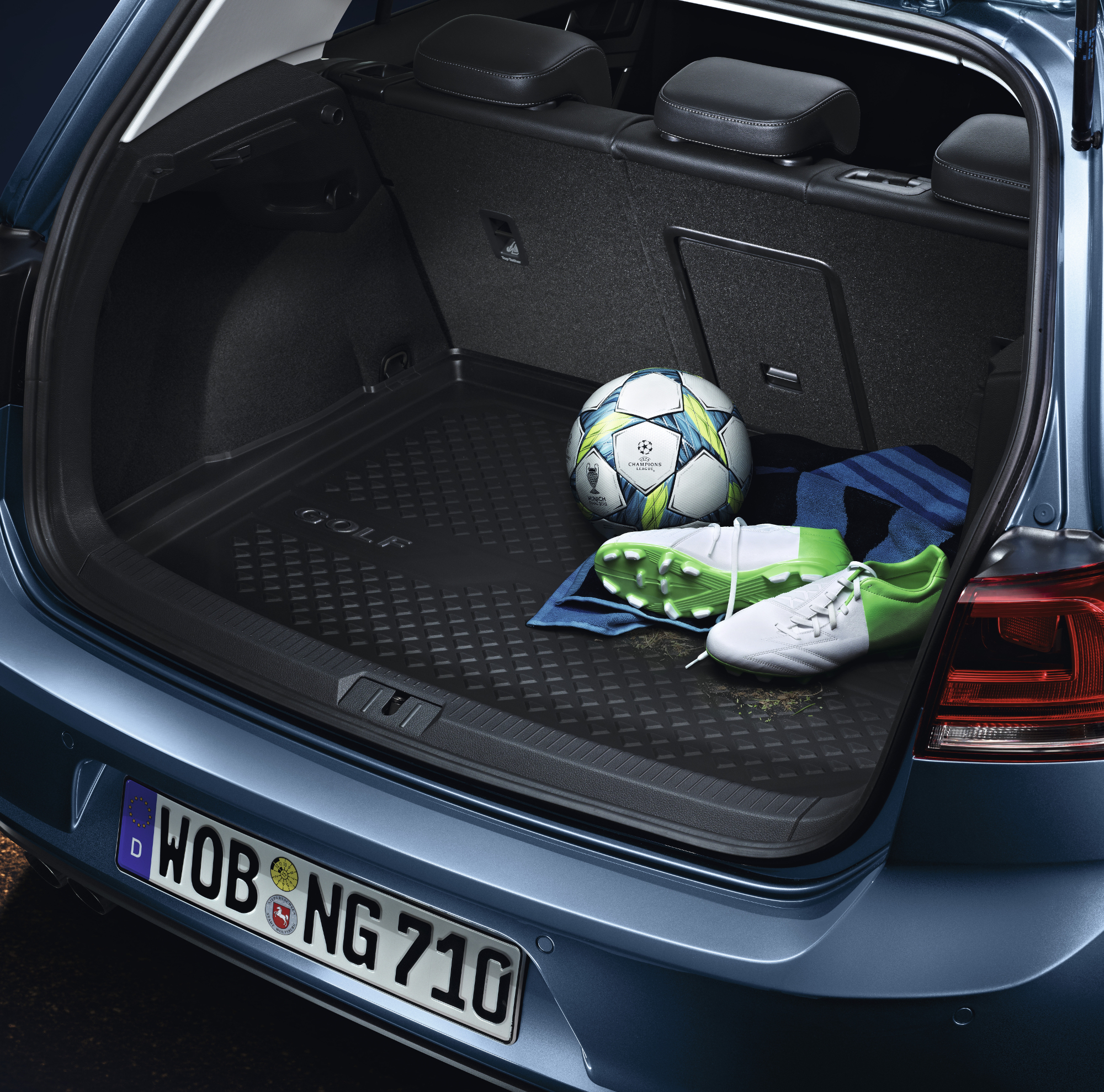 VW Golf 7 Gepäckraumschale 5G0 061 161