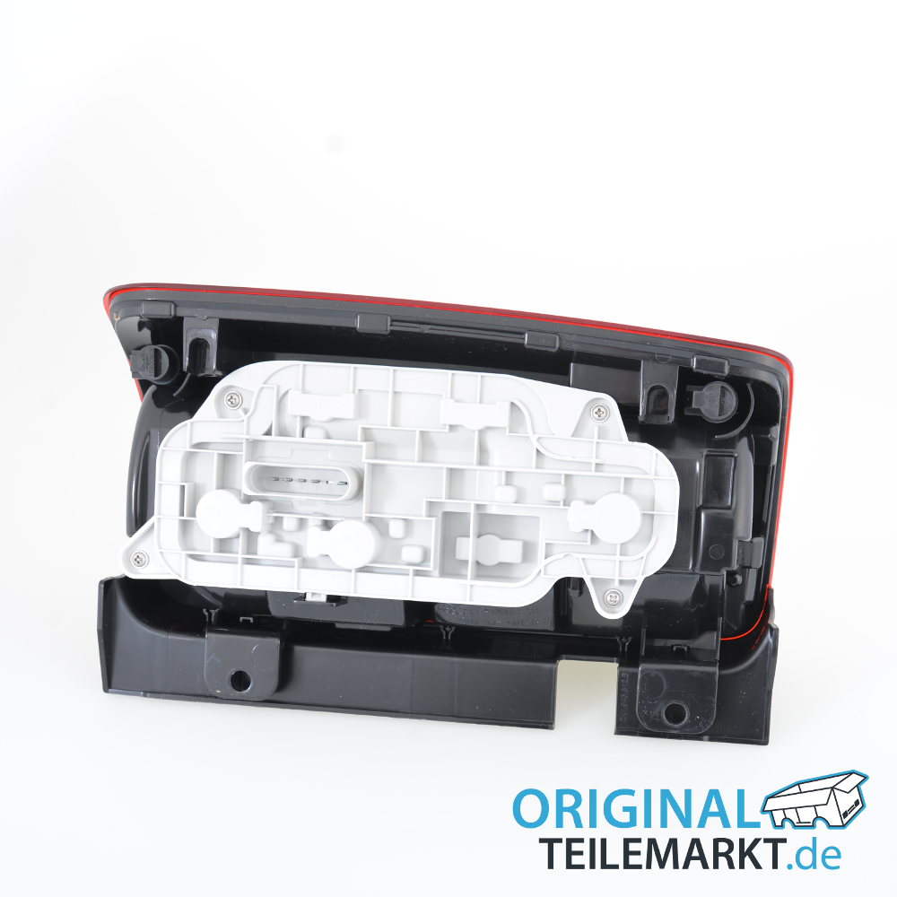 Schlussleuchte für Fahrzeuge mit Heckscheibenwischer 2K1945096P