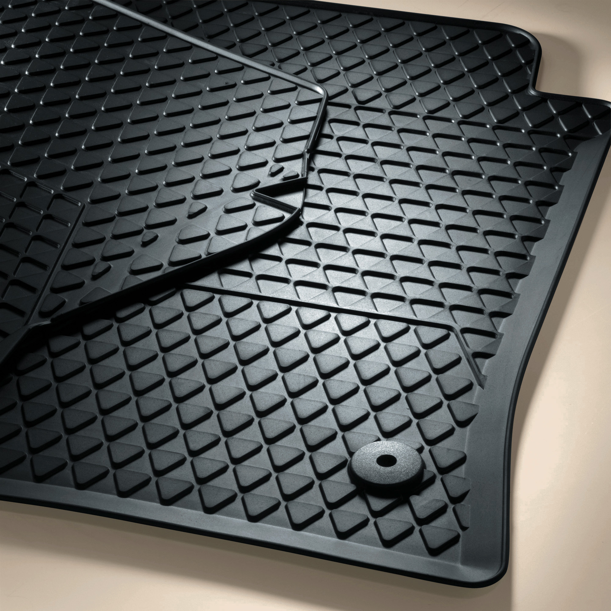 VW Touareg Gummi-Fussmatten Set vorne